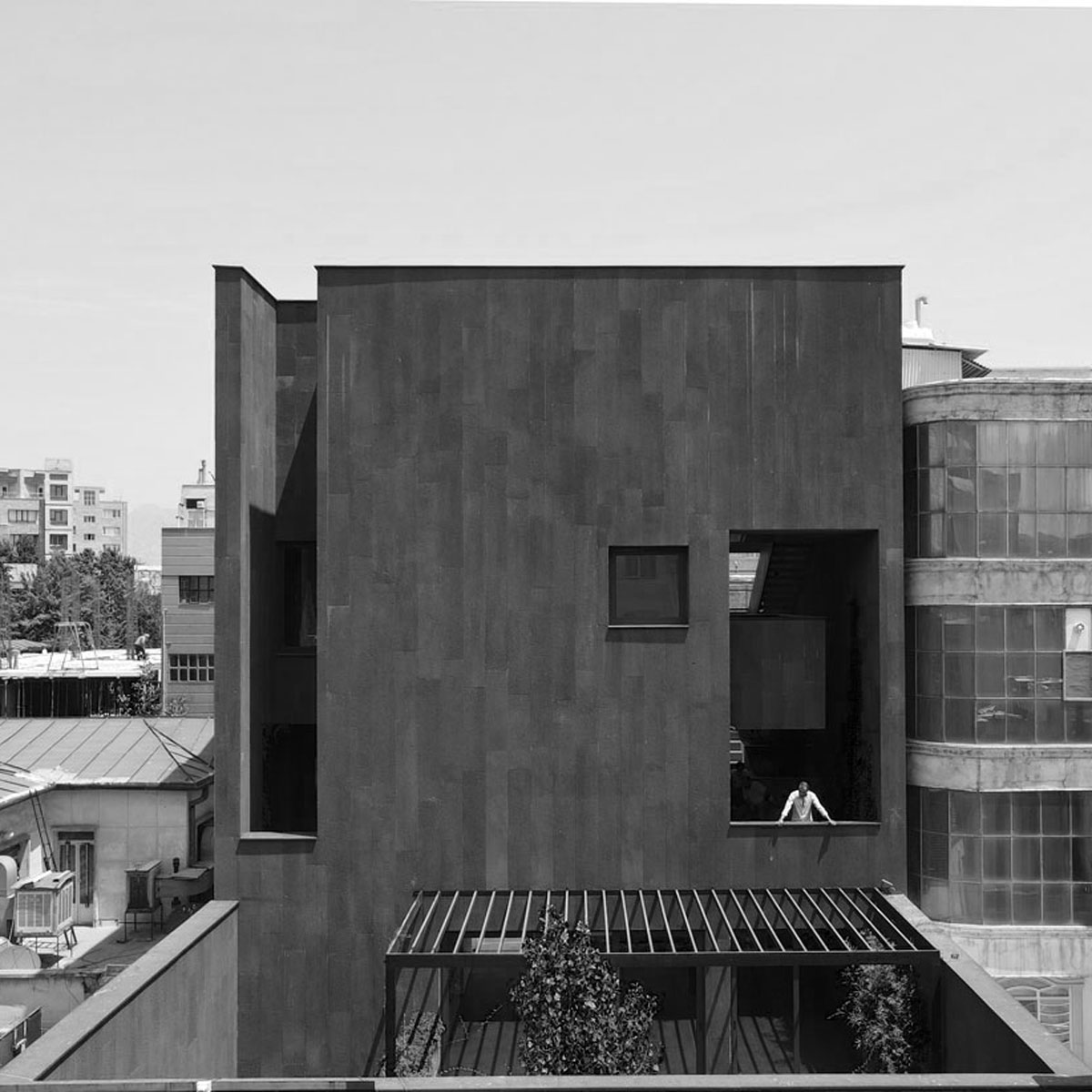 PRAGMATICA-NOBAHAR HOUSE