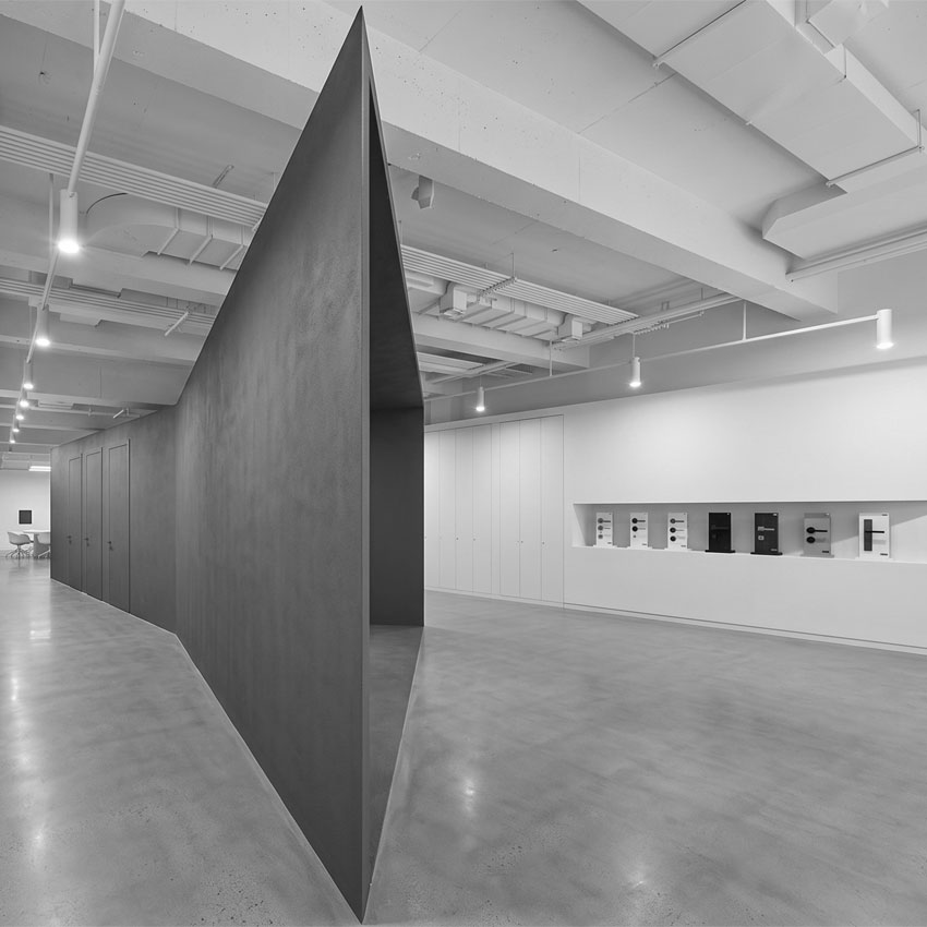 C Door Showroom- Pragmatica Design Studio
